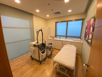 عيادات الهجن - حي البساتين - جدة - +966 12 230 0300