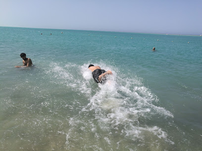 منطقة مخصصة للسباحة للكبار - جدة -